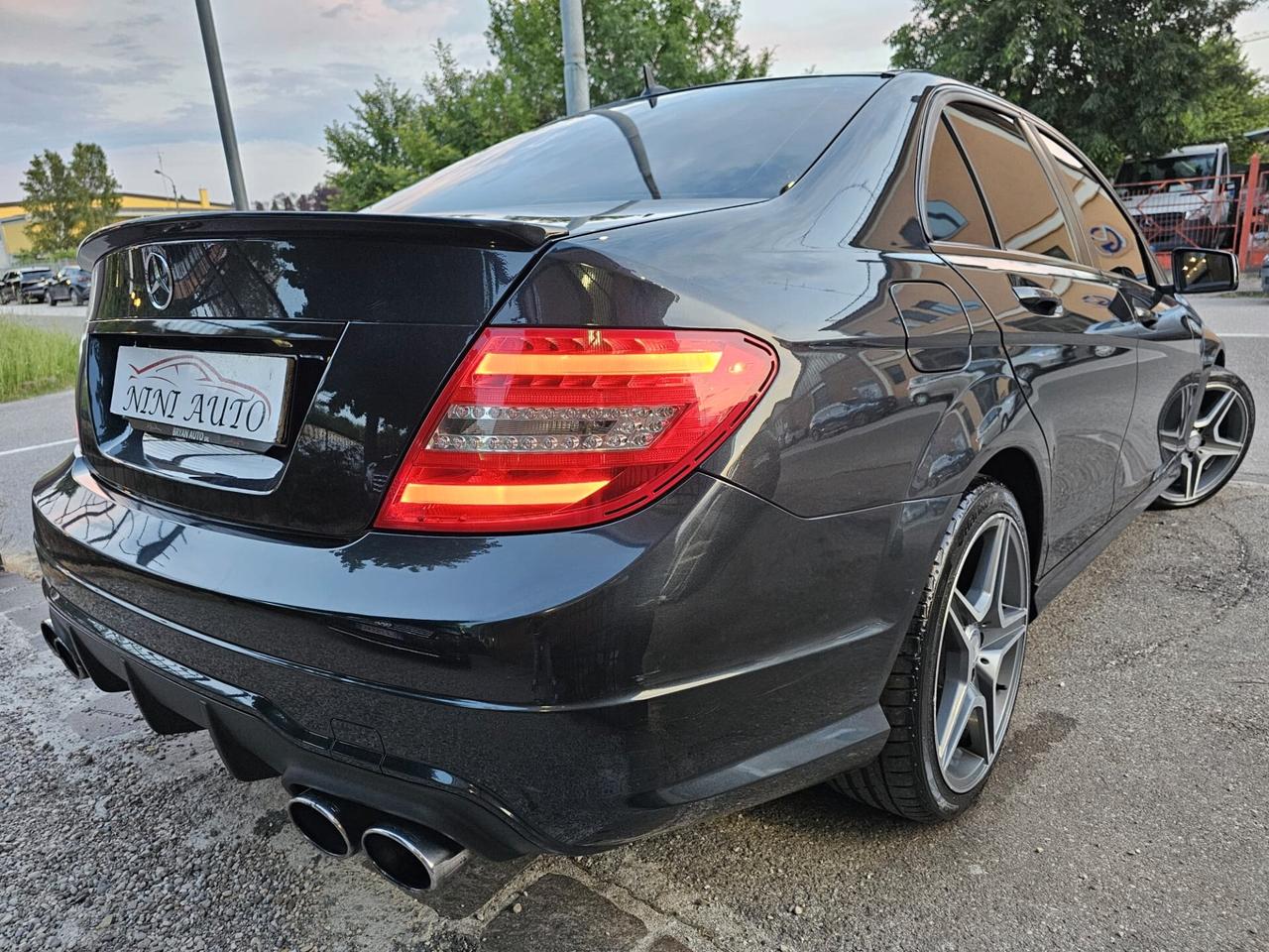 Mercedes-benz C 200 CDI 136cv*Look C63 AMG*Navi*Bi-Xeno*18*