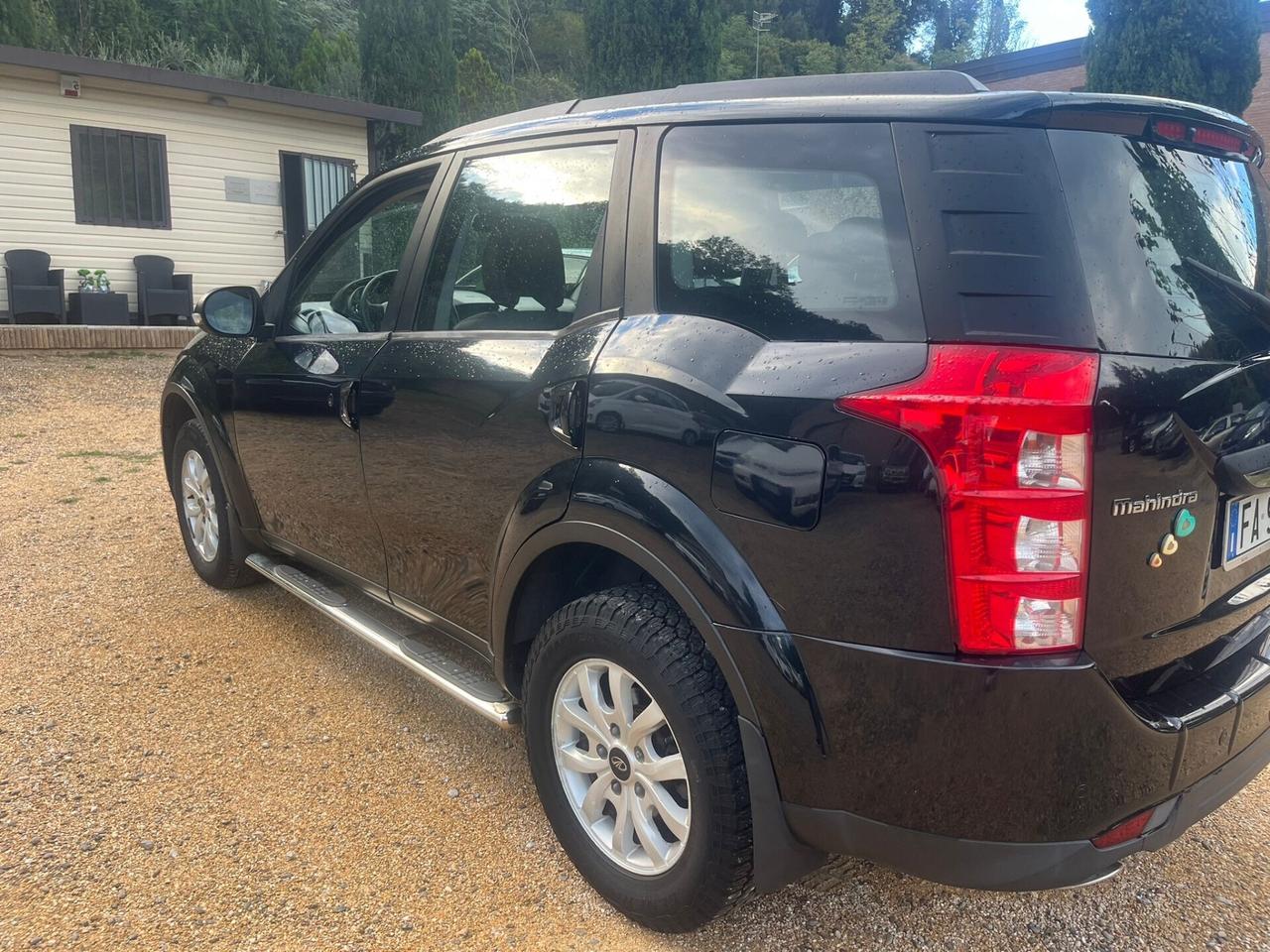 XUV500 2.2 16V FWD W8 (7 POSTI)