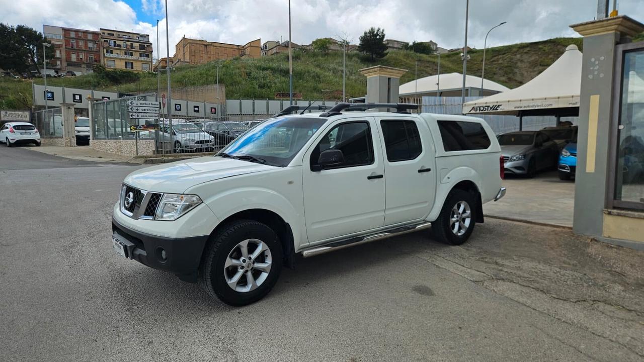Nissan Navara 2.5 dCi 171CV 4 porte Double Cab LE