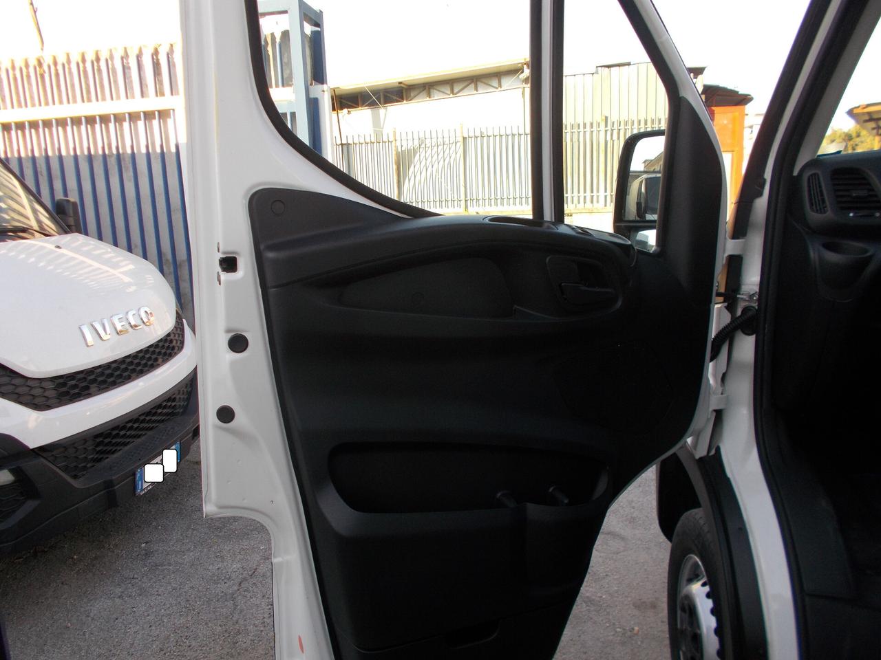 Iveco daily 35s11 2015 frigo km.198000 e.5