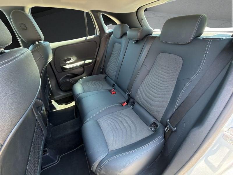Mercedes-Benz GLA GLA 180 d Prog Advanced