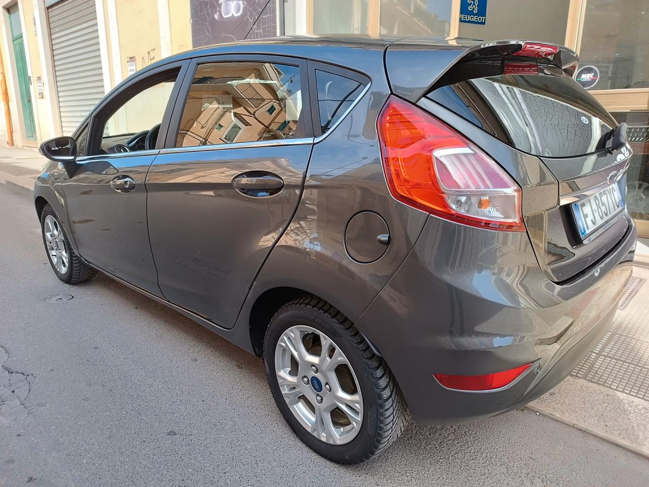 Ford Fiesta 1.5 TDCi 75CV 5 porte TITANIUM NAVI ( 2 unità)