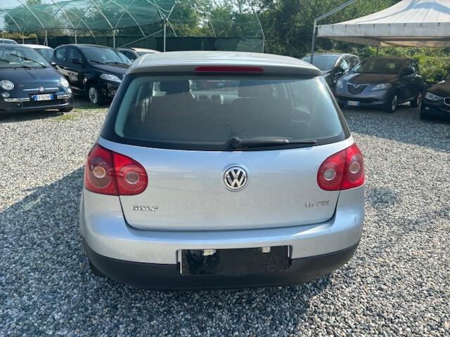 Volkswagen Golf 1.6 16V FSI 5p. Sportline