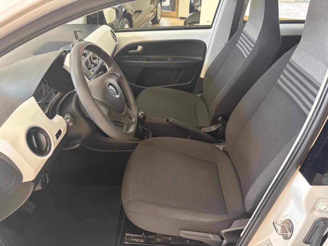 VOLKSWAGEN UP ANNO 2018 BZ 1.0 ADATTA NEOPATENTATI KM 100 MILA