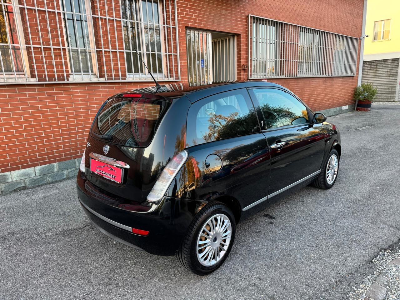 Lancia Ypsilon 1.2 69cv Oro NEOPATENTATI