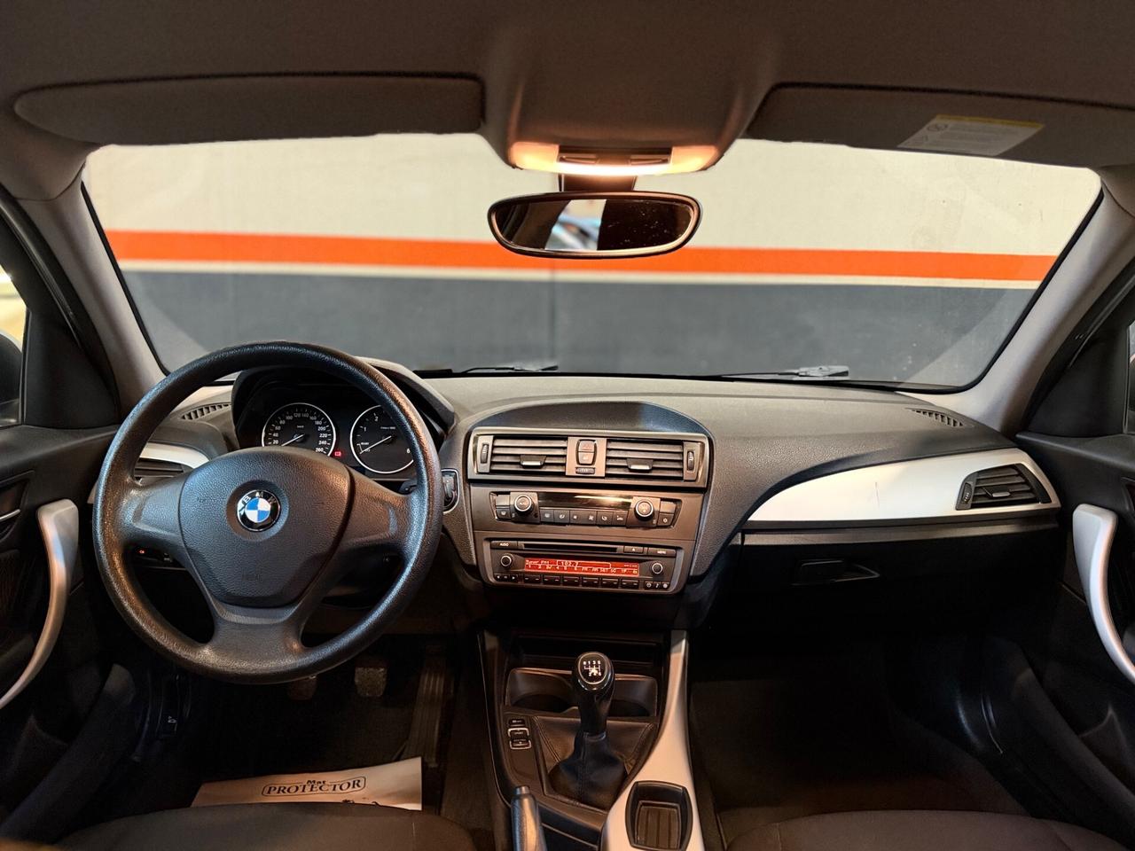 Bmw 116 116d 5p. Efficient Dynamics Urban NEOPATENTATI