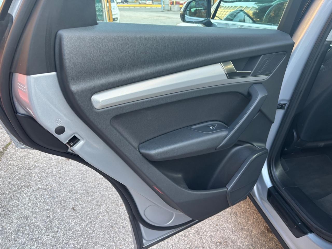 Audi Q5 2.0 TDI quattro S tronic S line plus