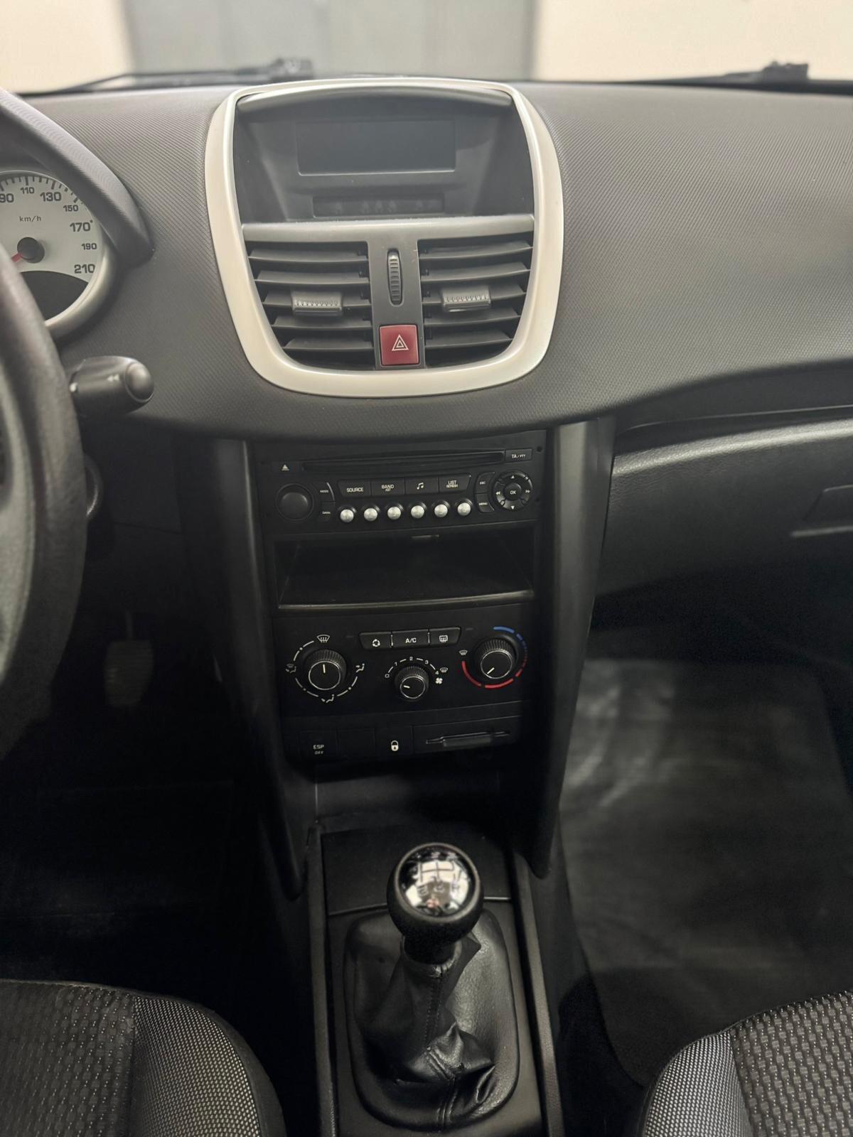 Peugeot 207 1.4 HDi 70CV 5p. Energie Sport