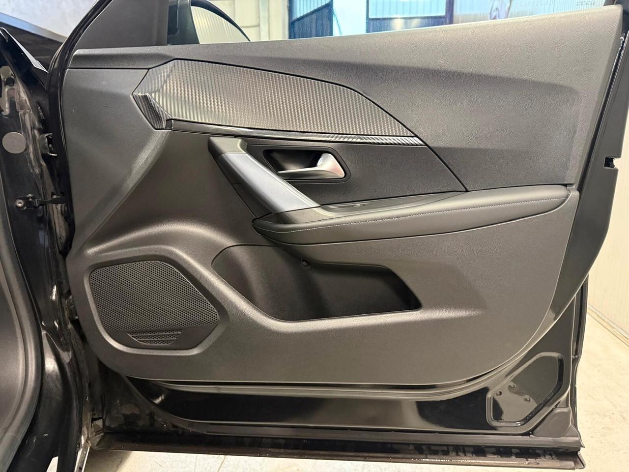 Peugeot 2008 BlueHDi 100 S&S GT Line 2020