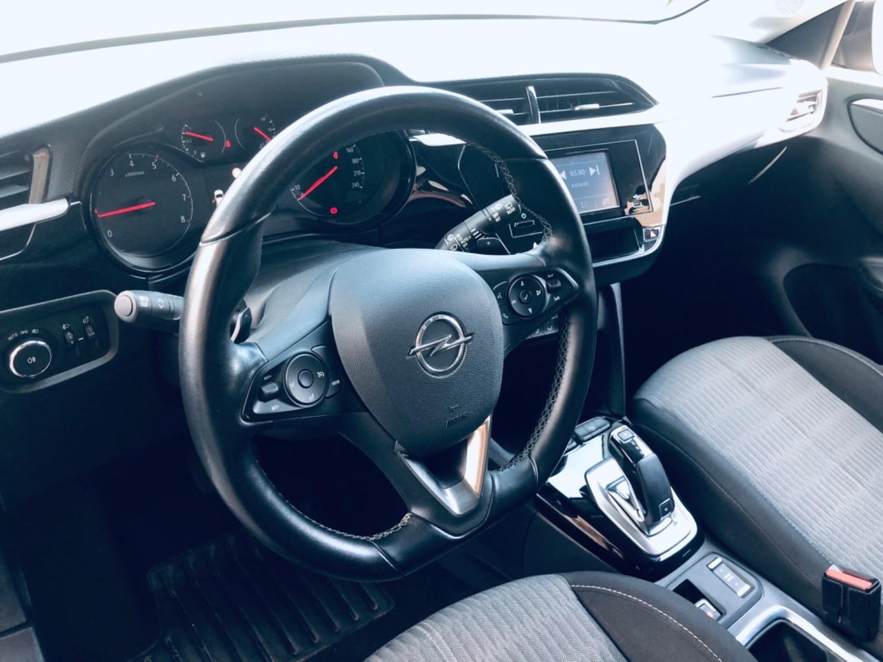 Opel Corsa 1.2 Edition AUTOMATICA