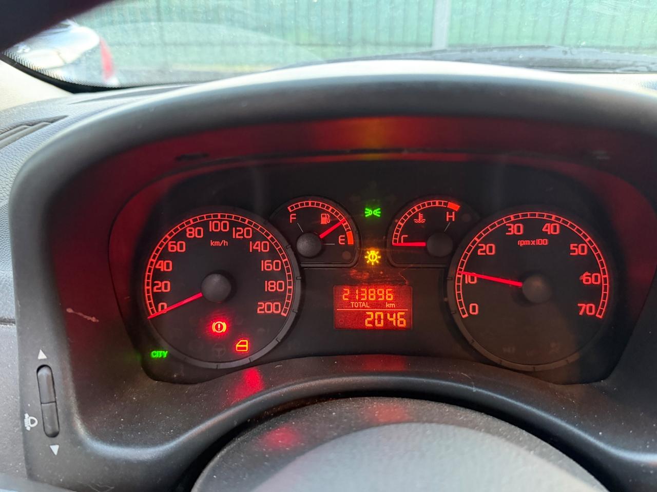 Fiat punto 1.2 benzina 44kw euro4 neopatentati