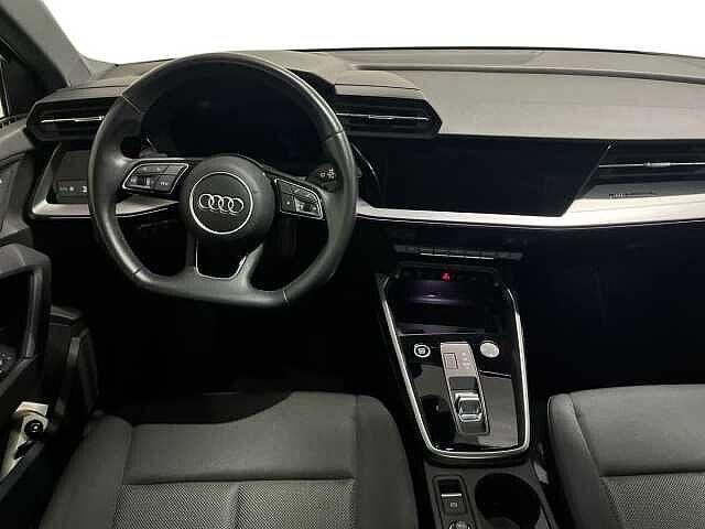Audi A3 Sedan 30 TDI S tronic S line edition