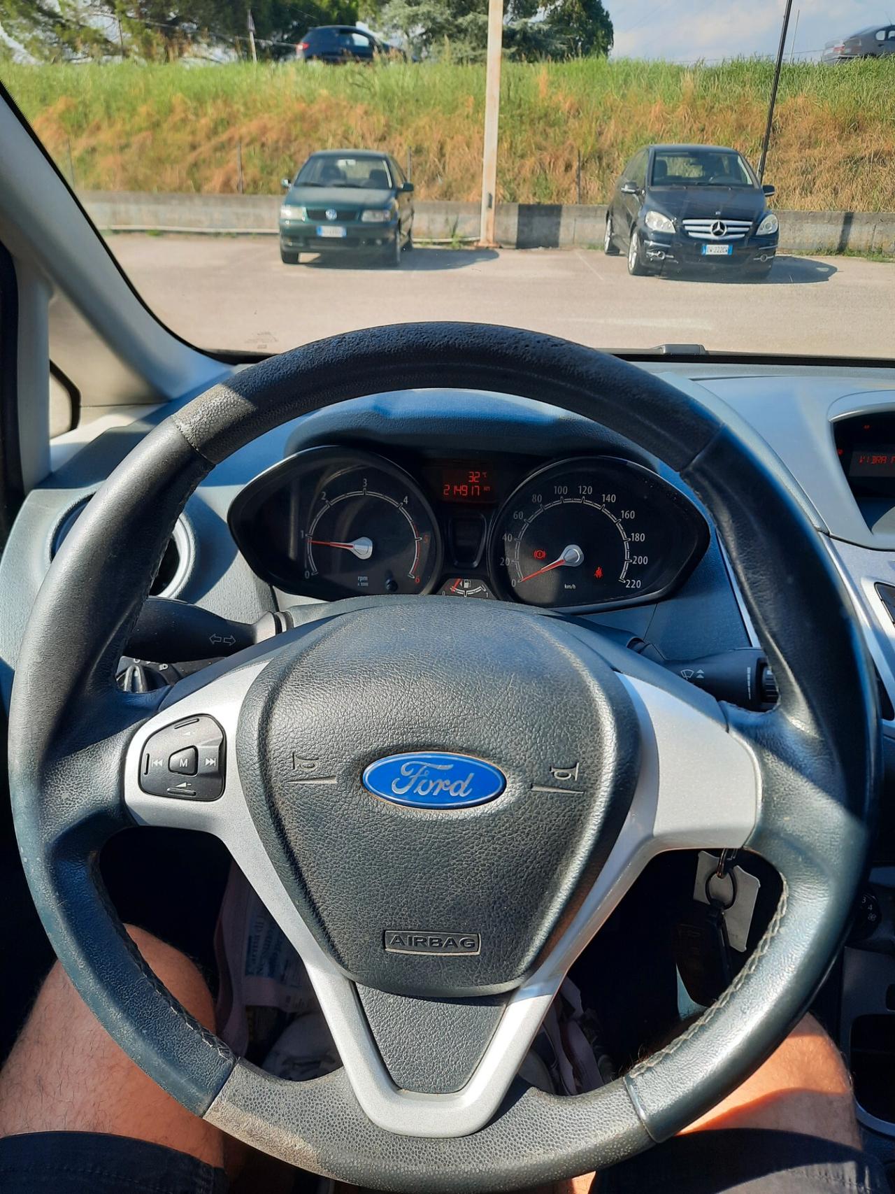 Ford Fiesta 1.4 TDCi 5p. Titanium OK NEOPATENTATI