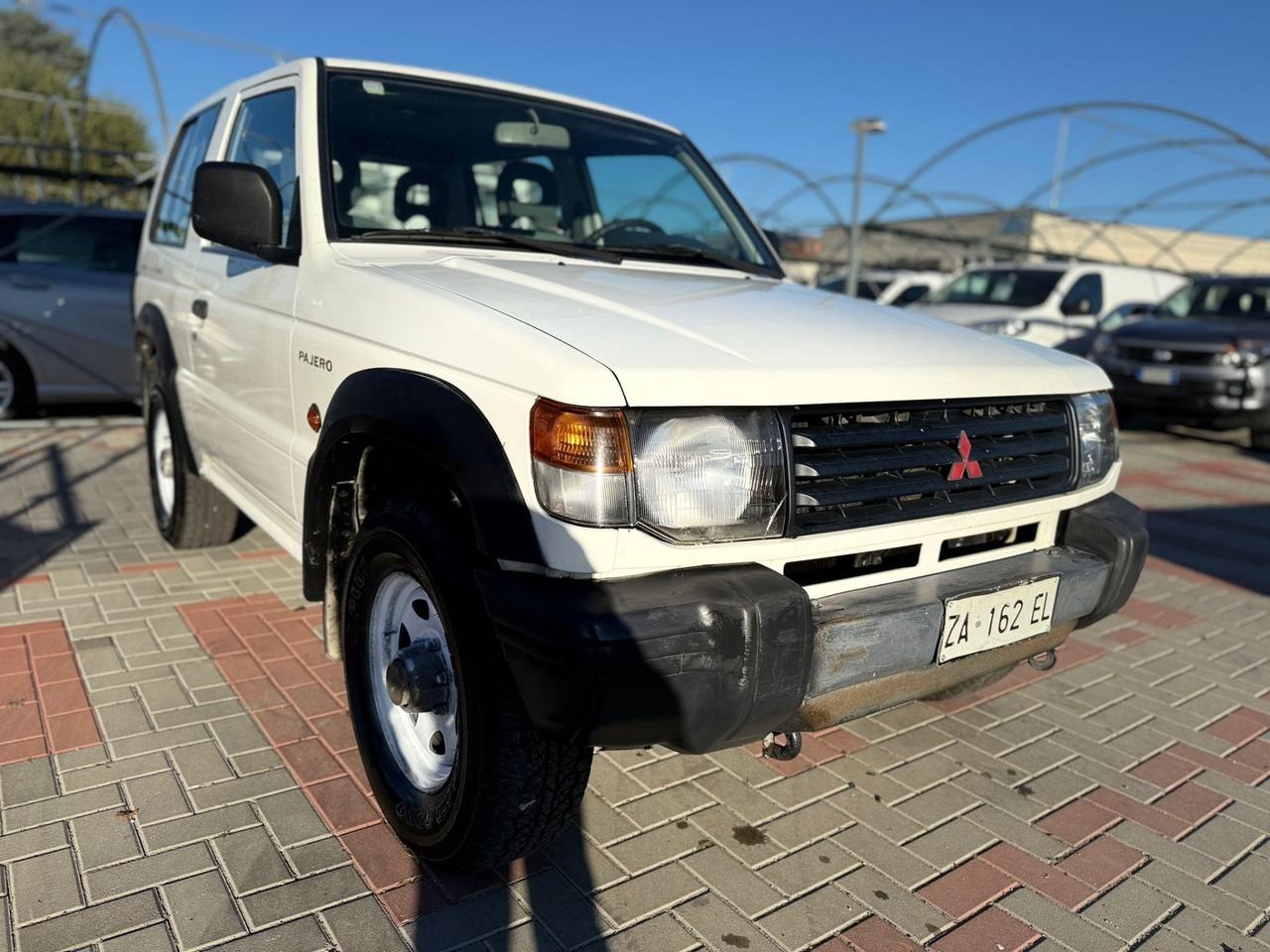Mitsubishi Pajero 2.5TDI 100CV GLX GANCIO TRAINO