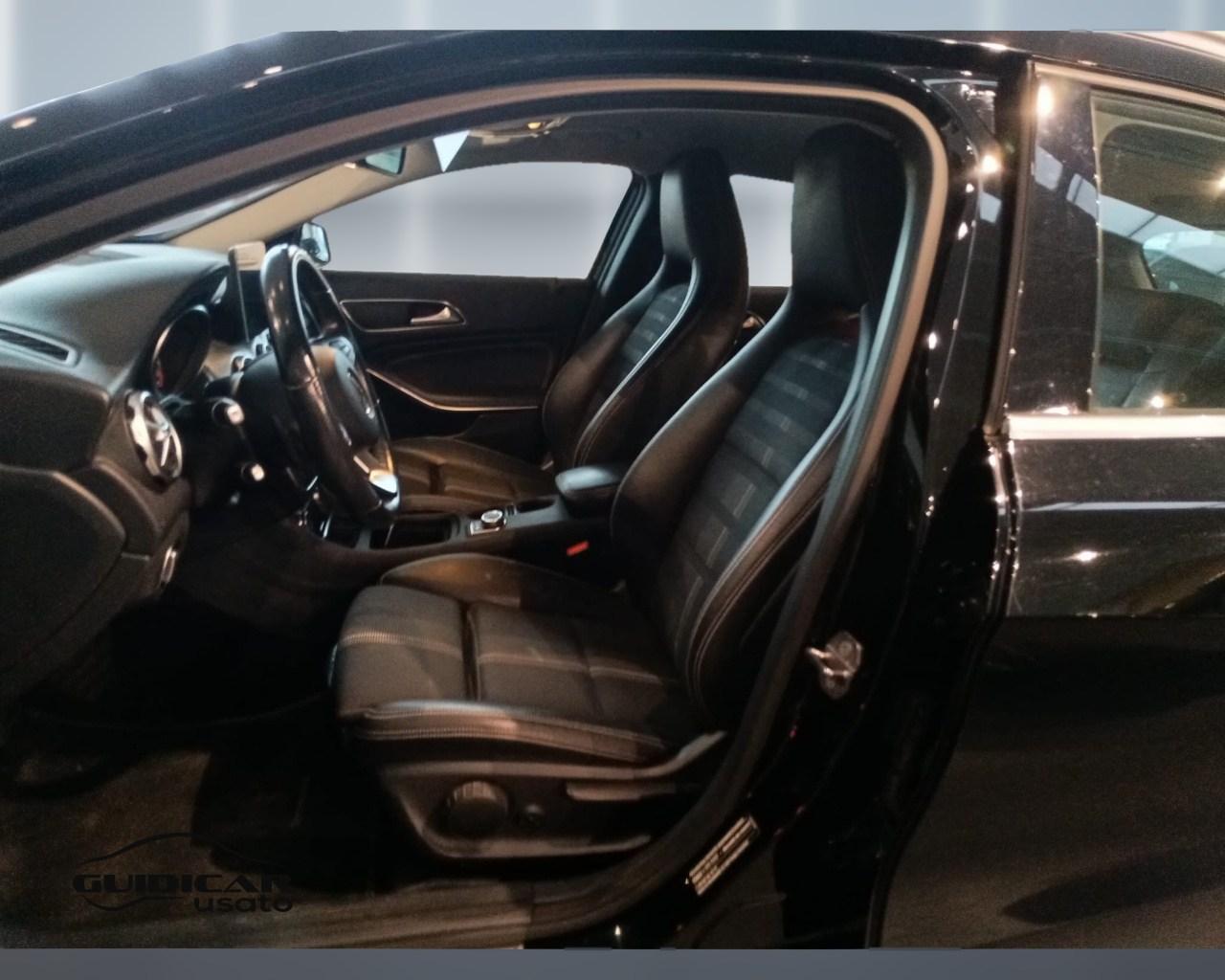 Mercedes-Benz GLA-X156 2017 - GLA 200 d Sport auto