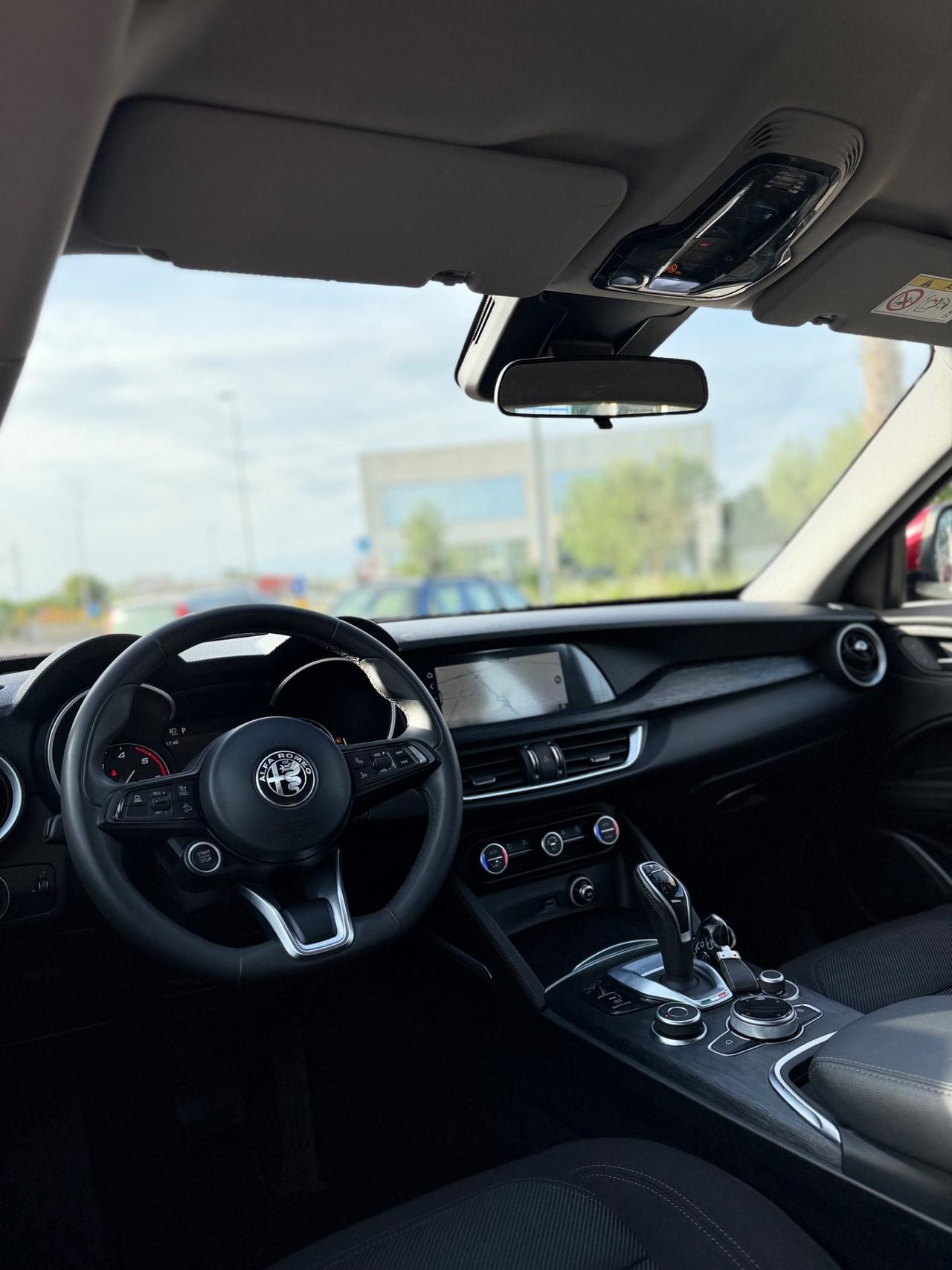 Alfa Romeo Stelvio 2.2 Turbodiesel 160 CV AT8 RWD Super