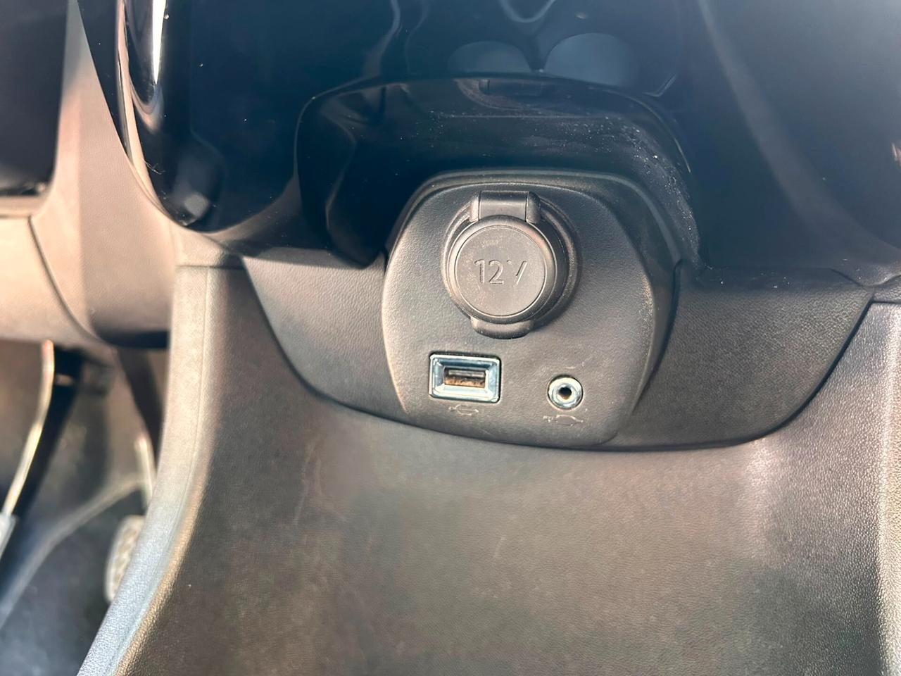 Peugeot 108 1.0 Benzina 68CV 5 porte 130.000 KM