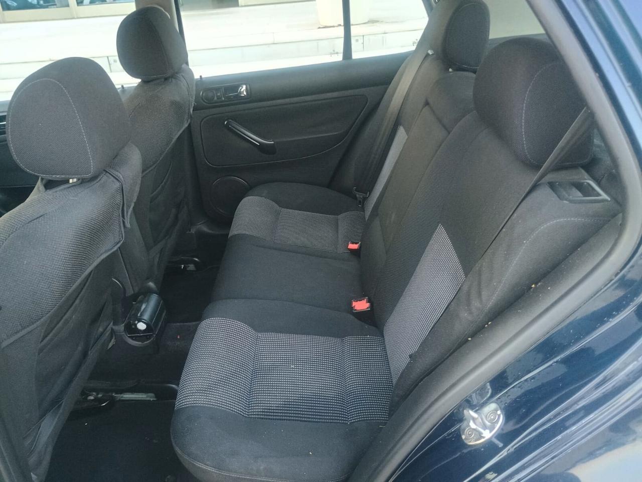 Volkswagen Golf 1.6 cat 5 porte