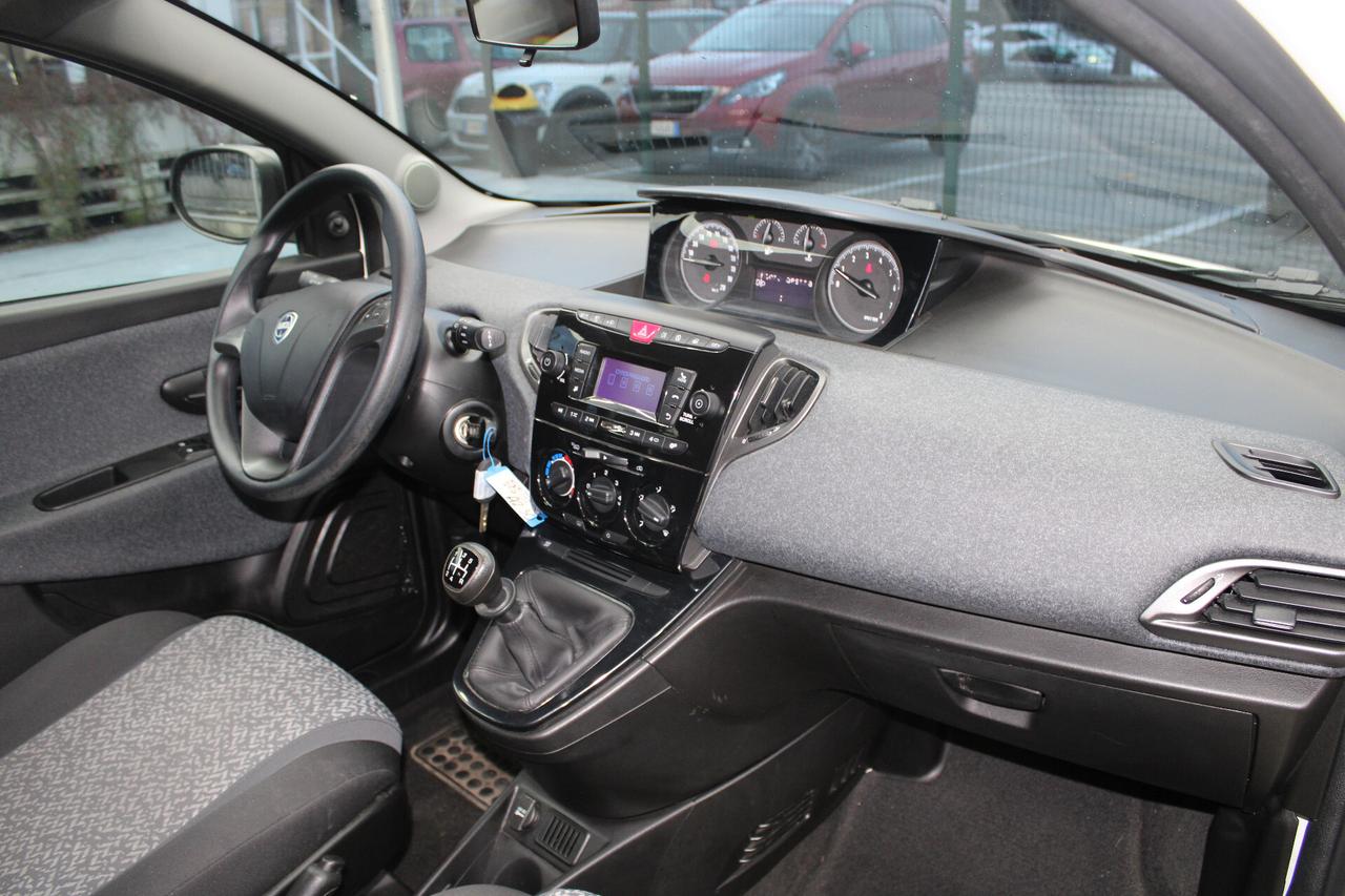Lancia Ypsilon 1.2 69 CV 5 porte S&S Elefantino Blu