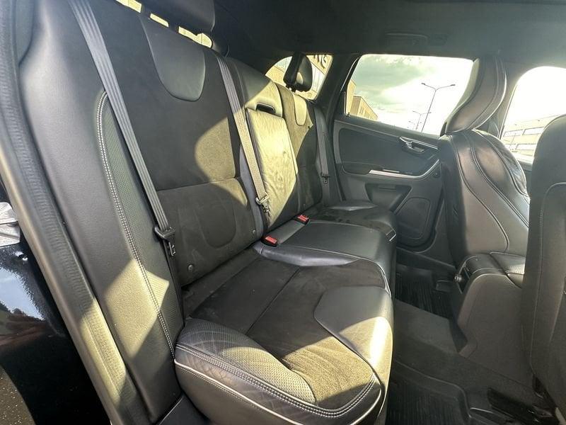 Volvo XC60 XC60 2.0 d4 R-design 190cv geartronic my17