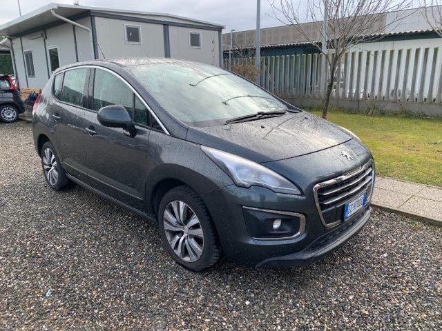PEUGEOT 3008 1.6 HDi 115CV Business