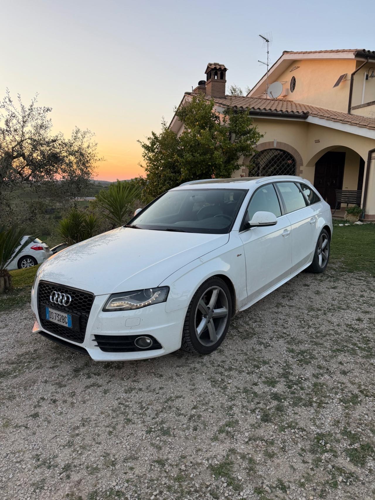 Audi A4 2.0 TDI S Line