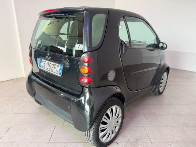 SMART ForTwo 700 smart city-coupé pure (45 kW)