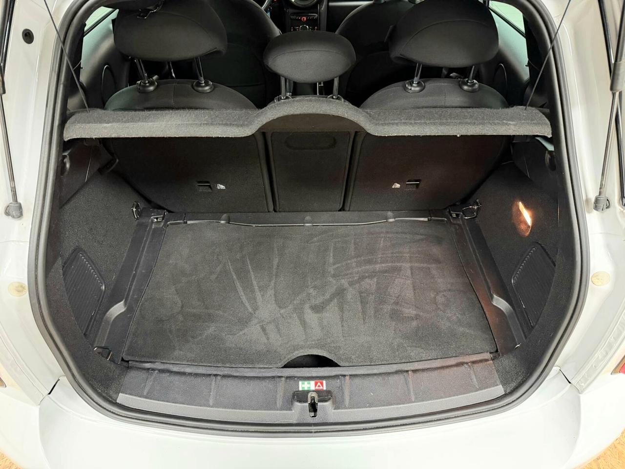 MINI COOPER COUNTRYMAN 2.0 SD 143CV BUSINESS