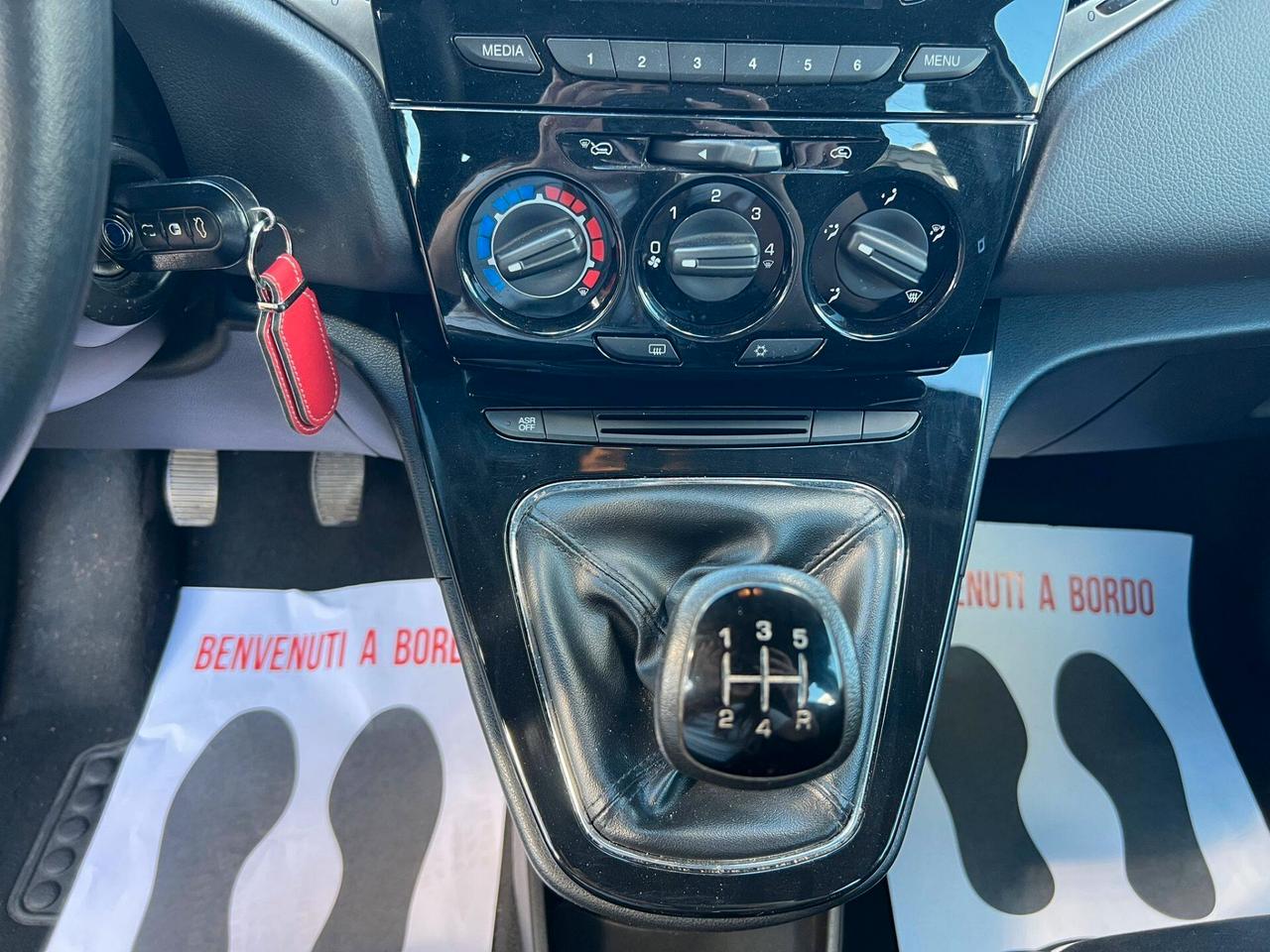 Lancia Ypsilon 1.3 MJT 16V 95 CV 5 porte S&S Elle