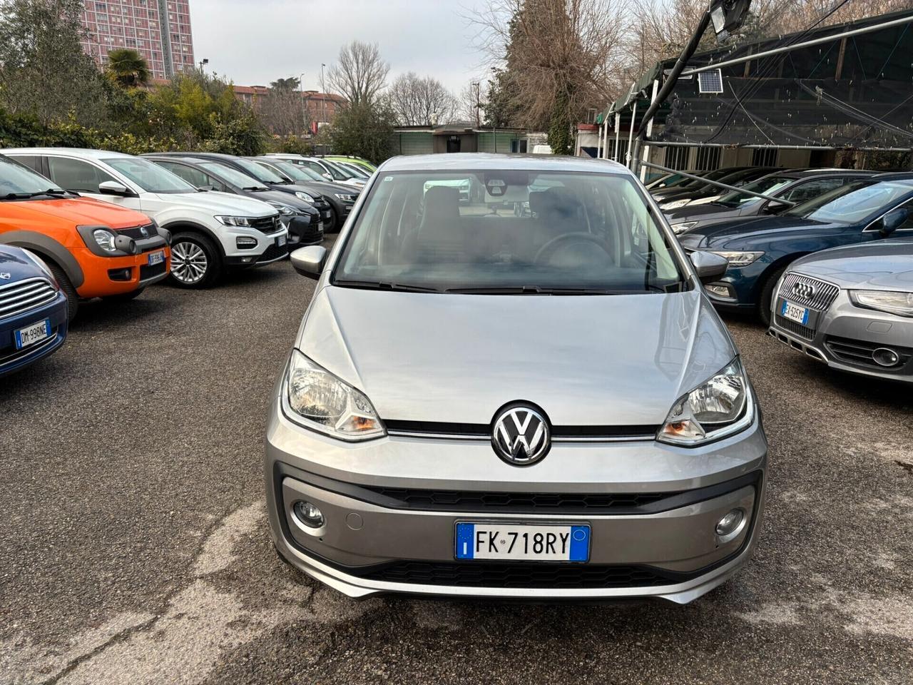 Volkswagen up! 1.0 - 5p. KM 11000 ok Neopatentati