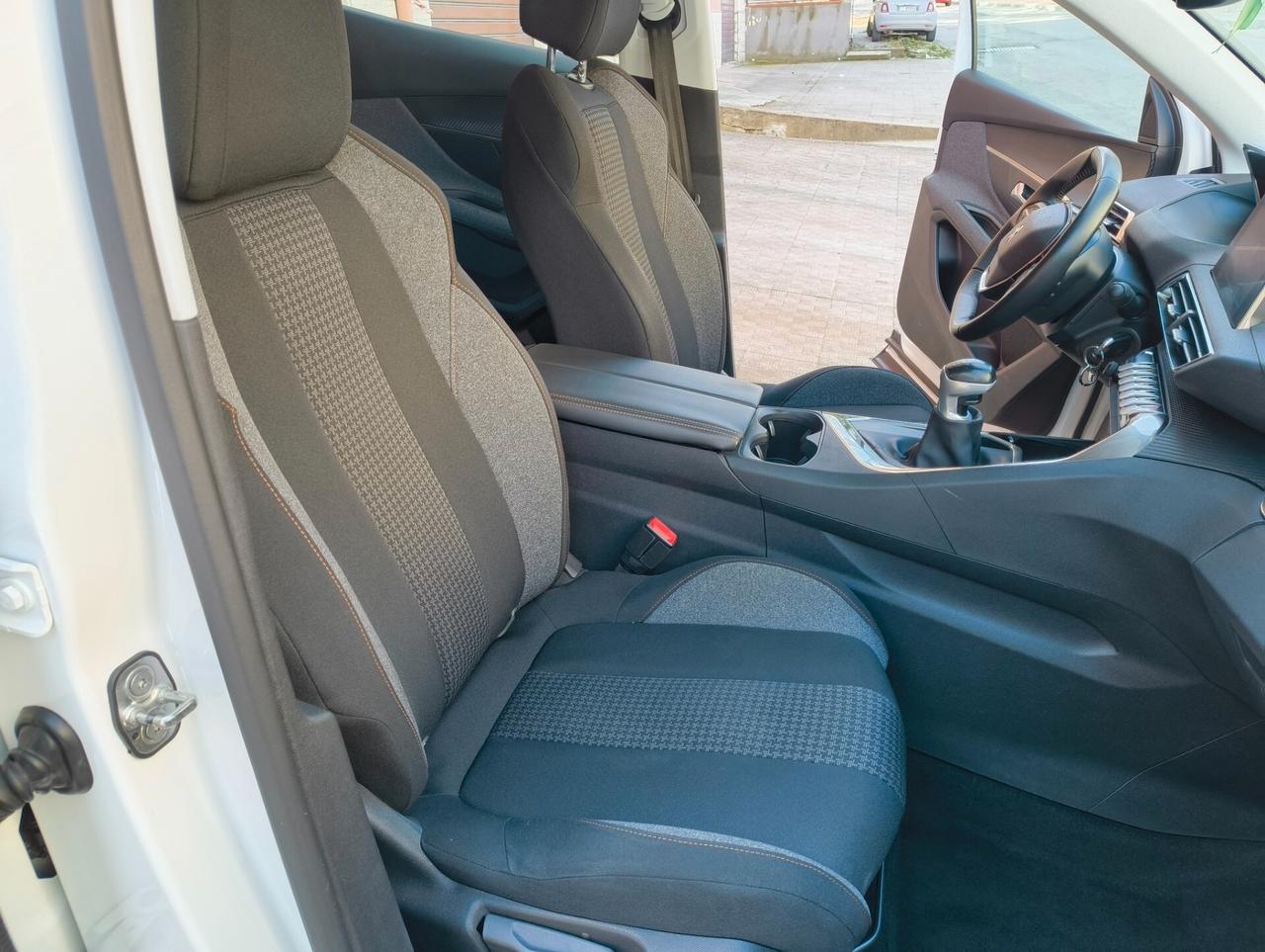 Peugeot 3008 BlueHDi 130 S&S Business