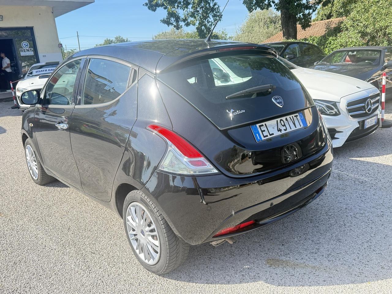 LANCIA YPSILON 1.2 BENZINA-GPL ADATTA NEOPATENTATI