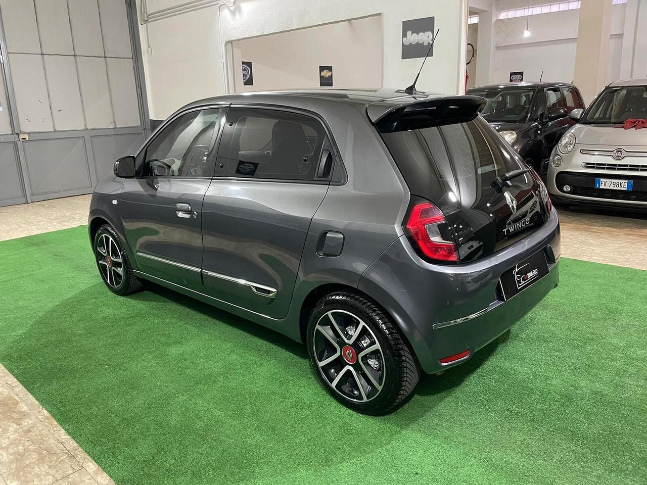 Renault Twingo SCe 65 CV Signature