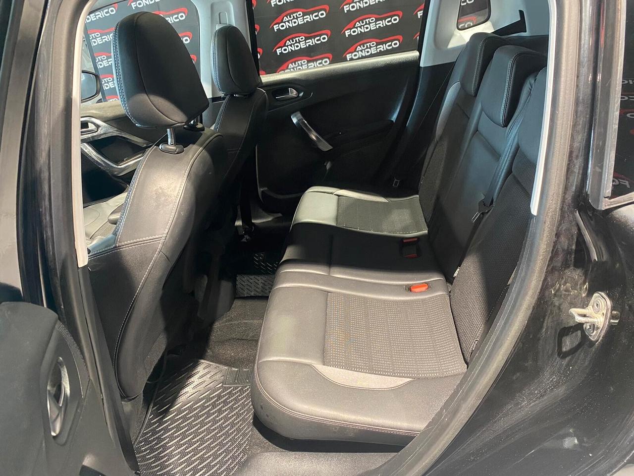 Peugeot 2008 1.6 Diesel AUTOMATICA - 2015