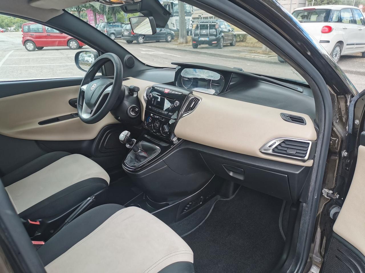 Lancia Ypsilon 1.2 GPL OK NEOPATENTATI