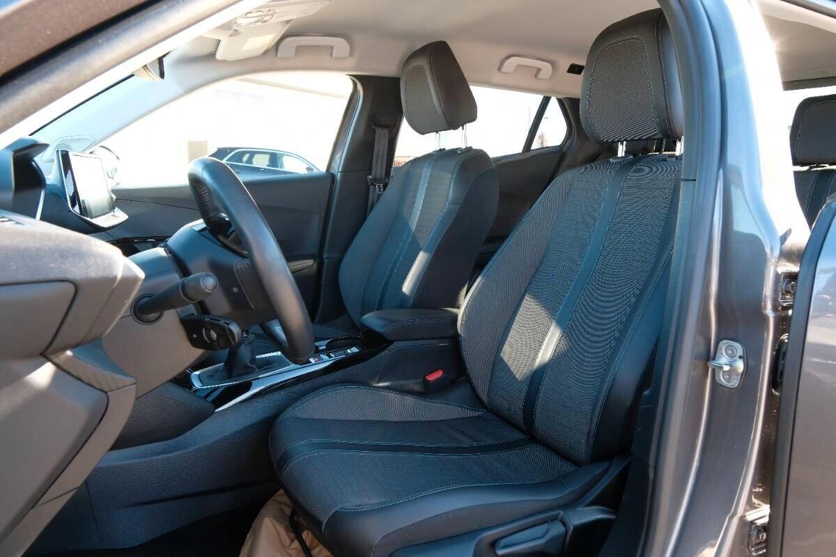 Peugeot 2008 PureTech 100 S&S Allure