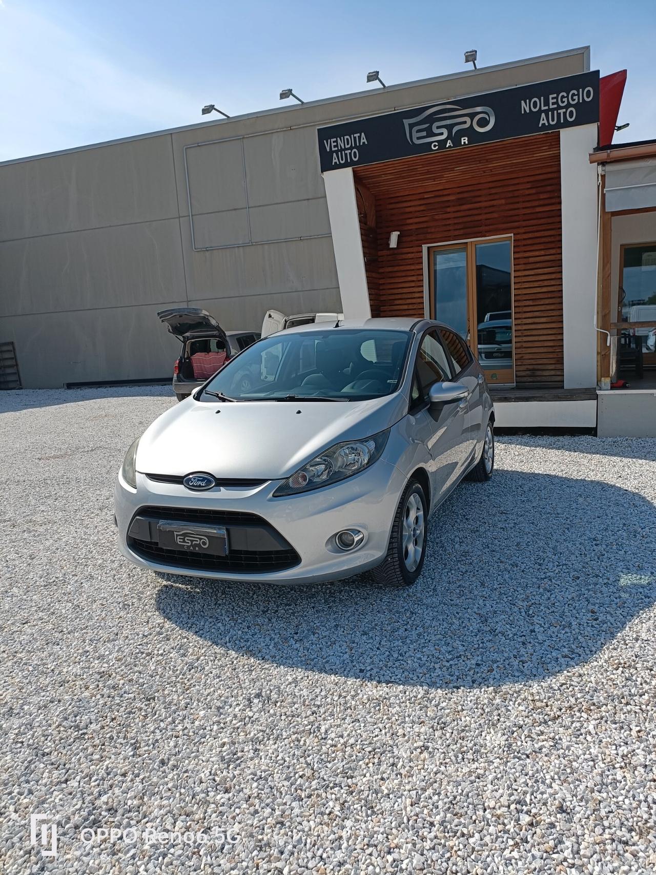 Ford Fiesta Ikon 1.2 8 CV 5 porte