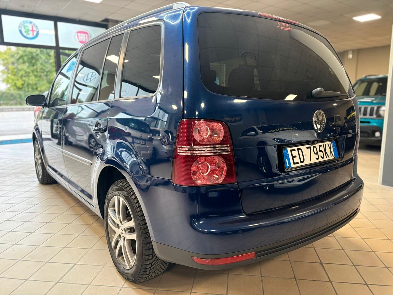 Volkswagen Touran 2.0 TDI 140 CV DSG Highline