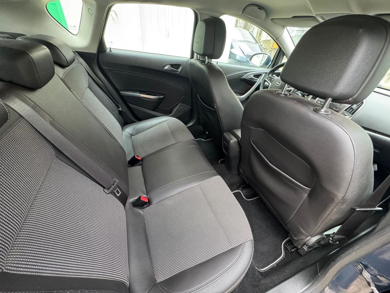 Opel Astra 1.7 CDTI 110CV 5 porte Cosmo NEOPATENTATI