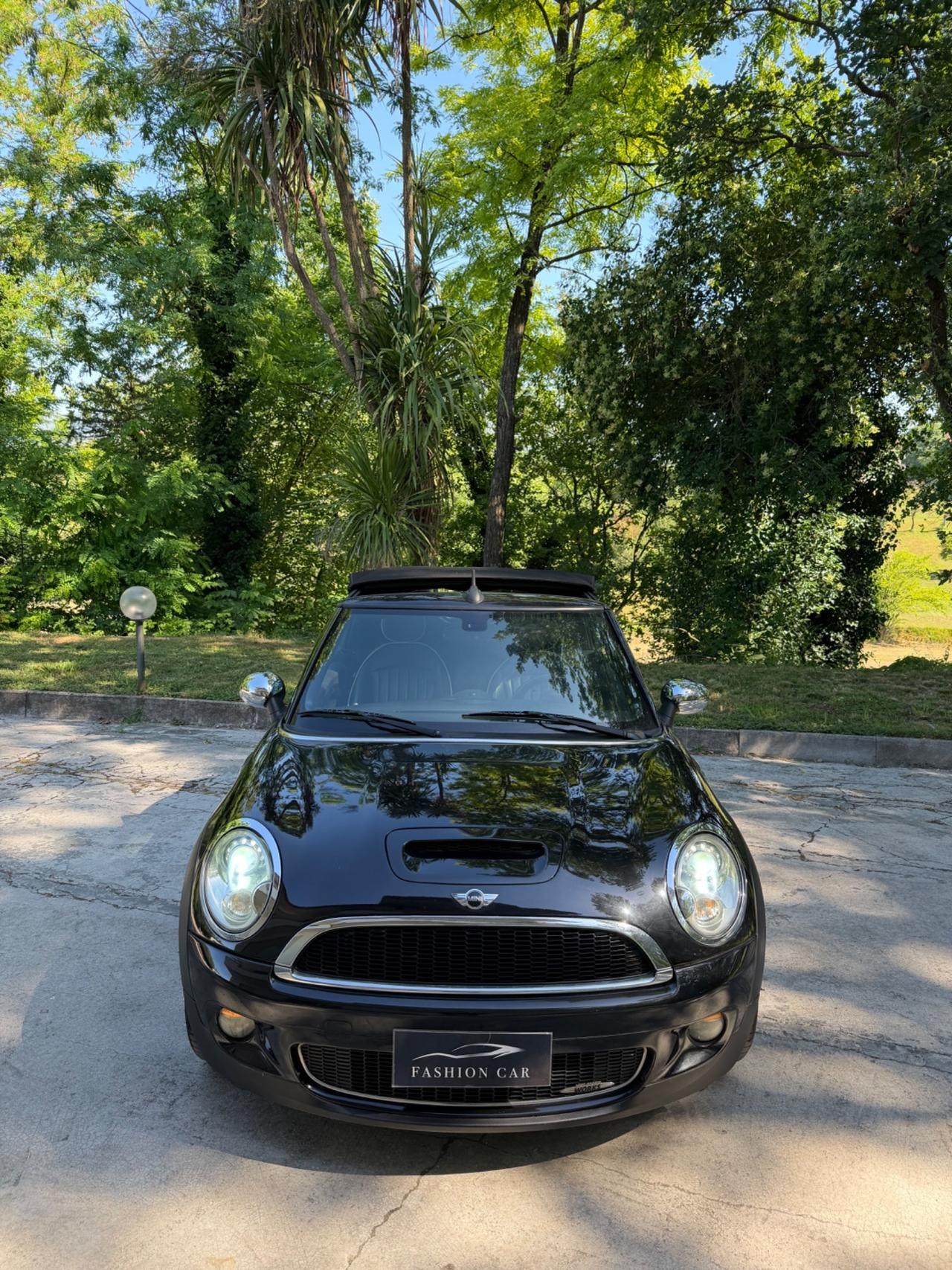 Mini John Cooper Works Cabrio S JHON
