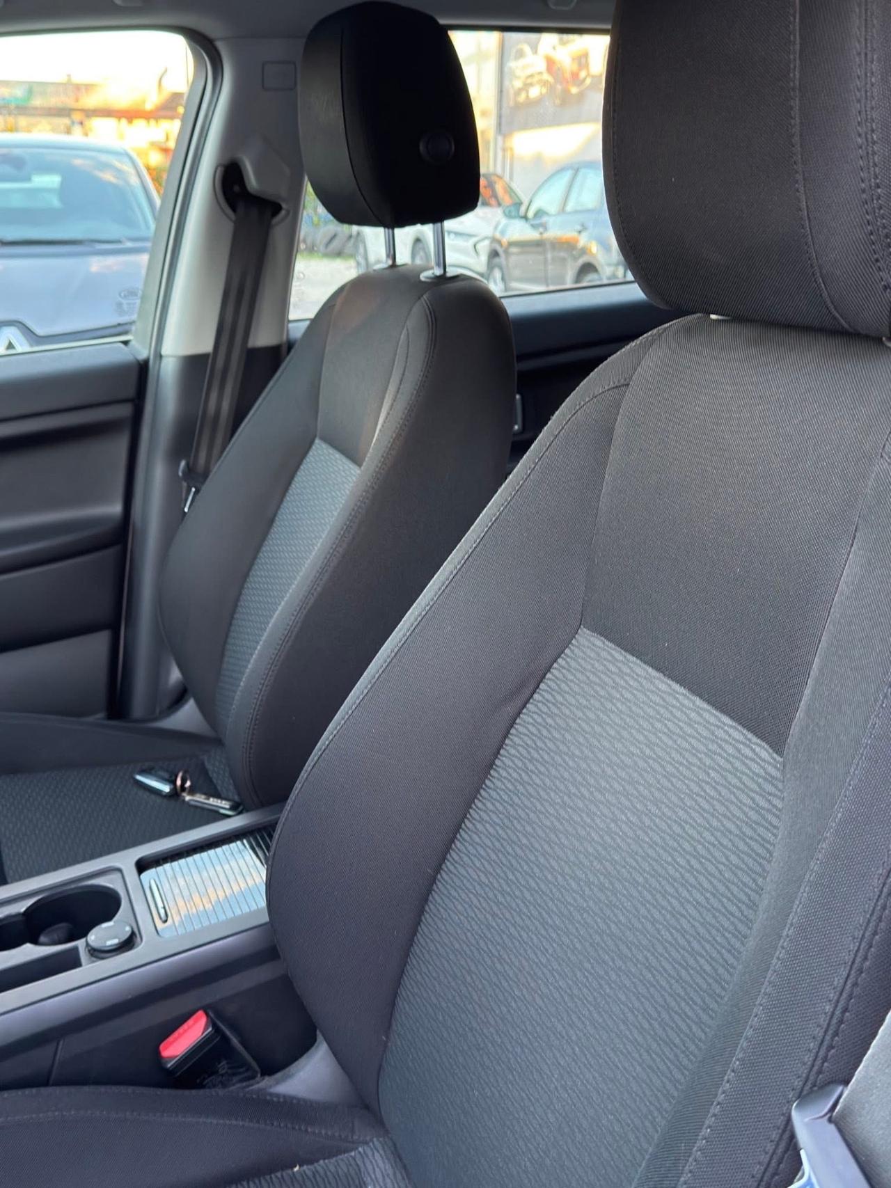 Land Rover Discovery Sport 2.2 TD4 SE