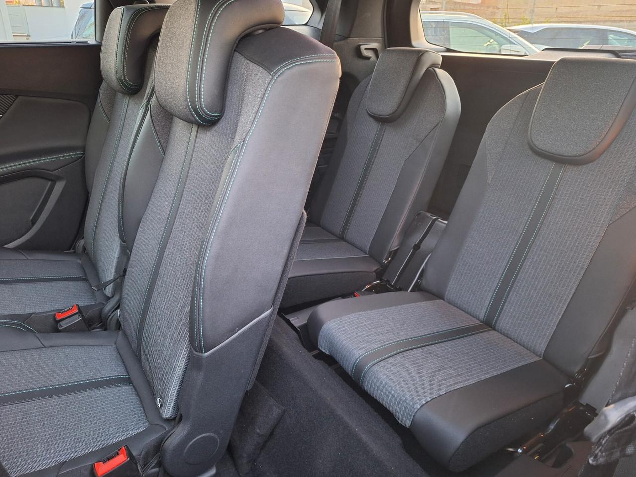 Peugeot 5008 ALLURE PACK 1.5 HDi 130cv EAT8 "VERSIONE AGGIORNATA" - 2024