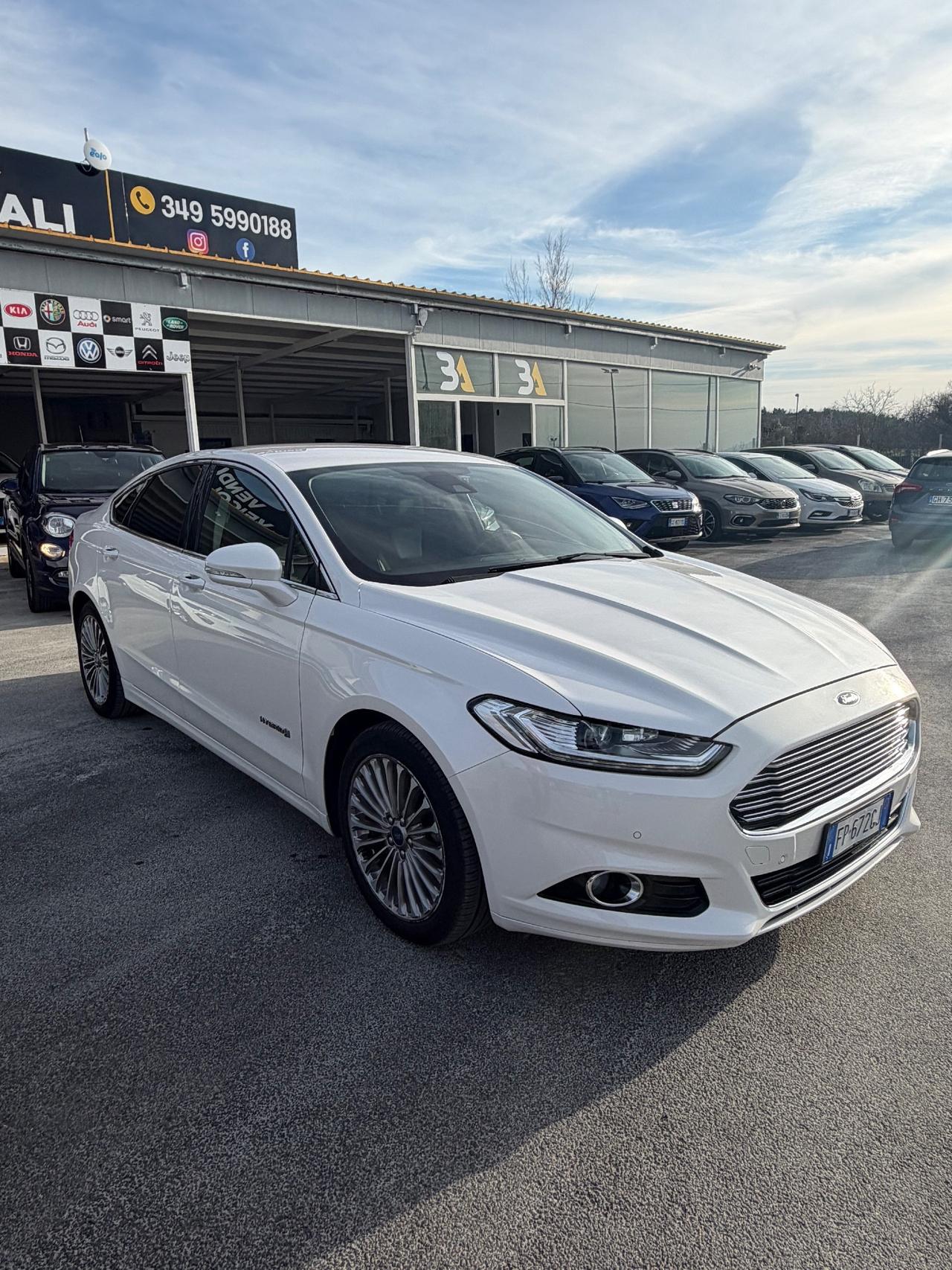 Ford Mondeo Full Hybrid 2.0 187 CV eCVT 4 porte Titanium Business
