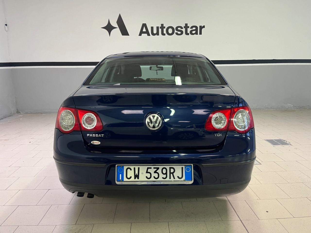 Volkswagen Passat 1.9 TDI/105CV berlina