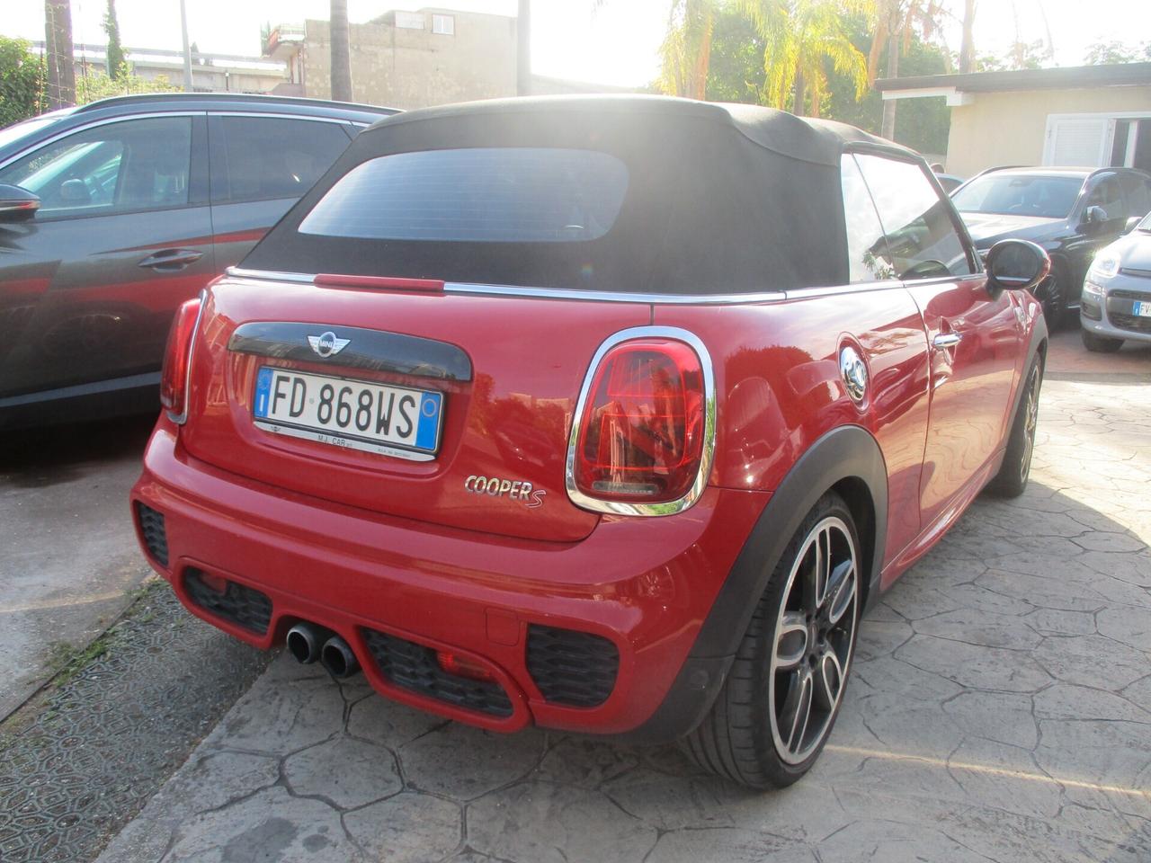 Mini Cabrio John Cooper Works S