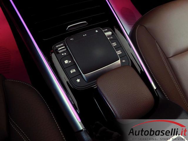 MERCEDES-BENZ GLA 200 D AUTOMATIC PREMIUM TECH-PACK AUTOMATICA 8G-DTC