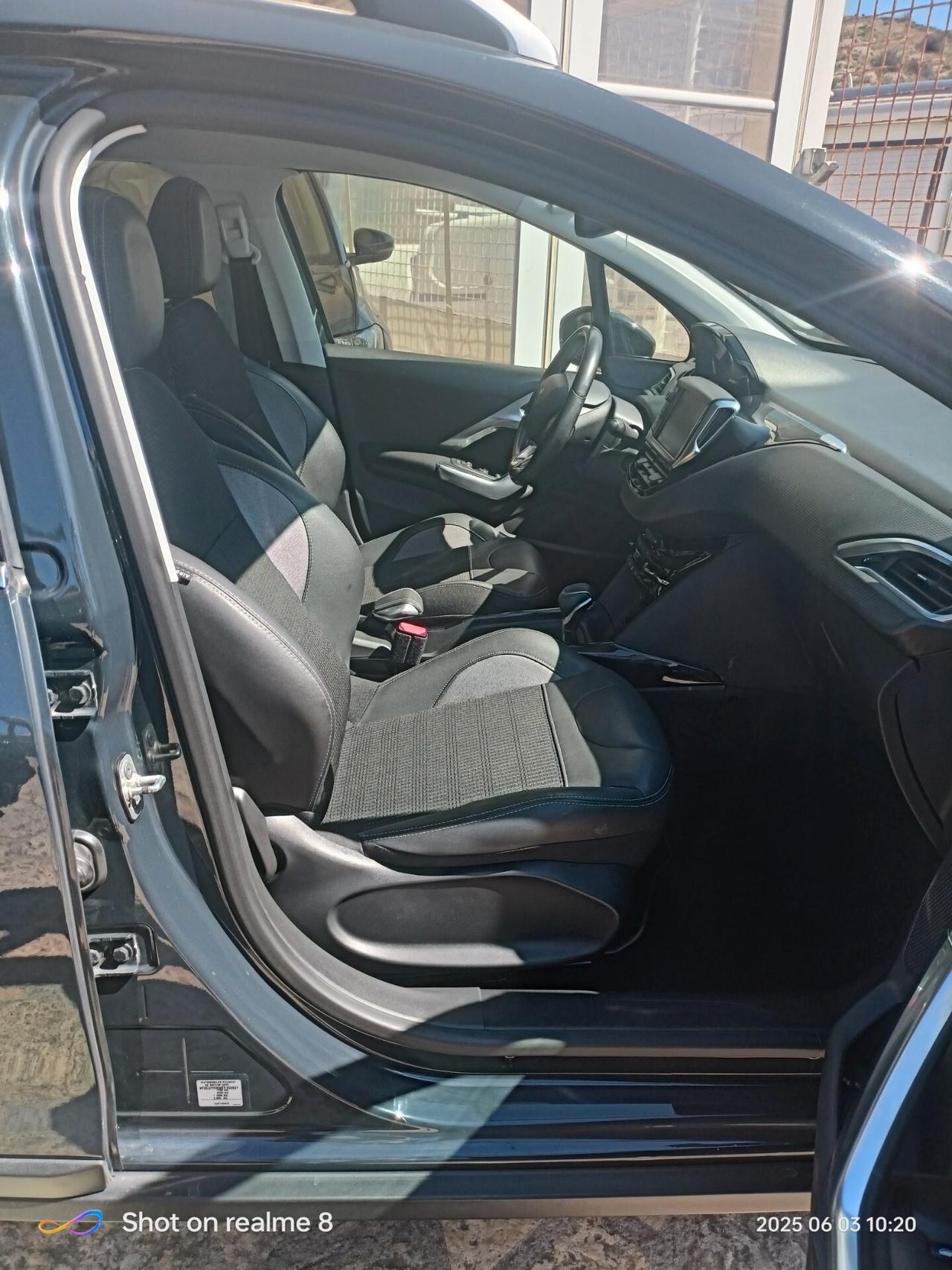 Peugeot 2008 BlueHDi 120 EAT6 S&S Allure