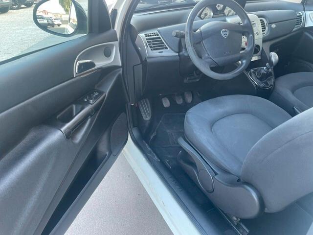 LANCIA YPSILON 1.2 69 CV DIVA – BENZINA – 02/2011