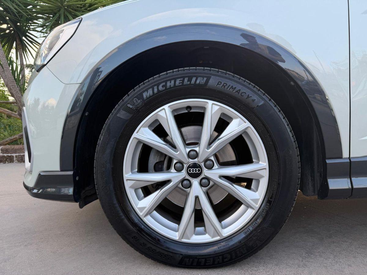 AUDI - Q3 - 35 TDI S tronic S line edition