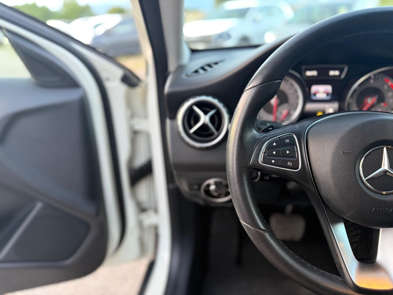 Mercedes-benz GLA 180 d Automatic Executive